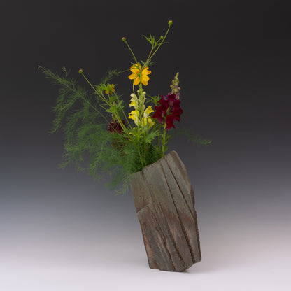 (#12) Kite Vase 1