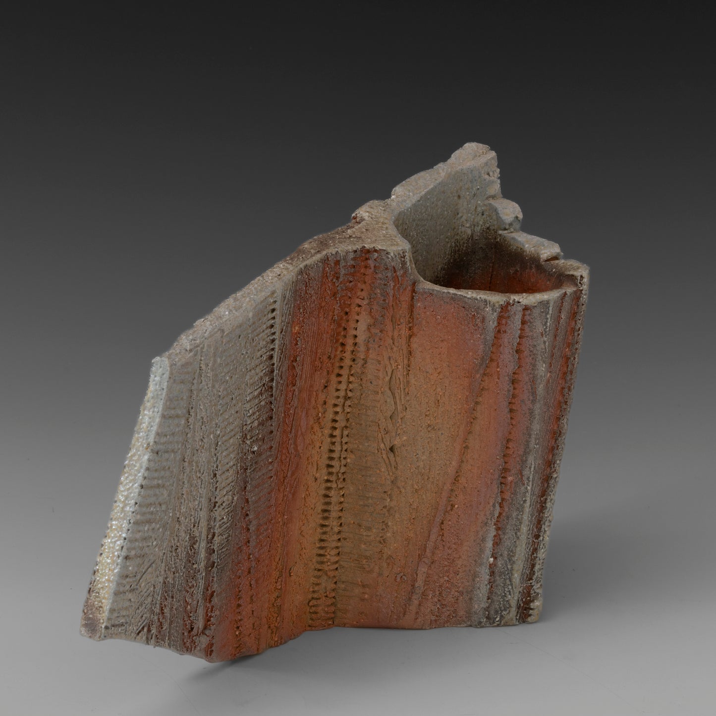 (#13) Escarpment Vase 1