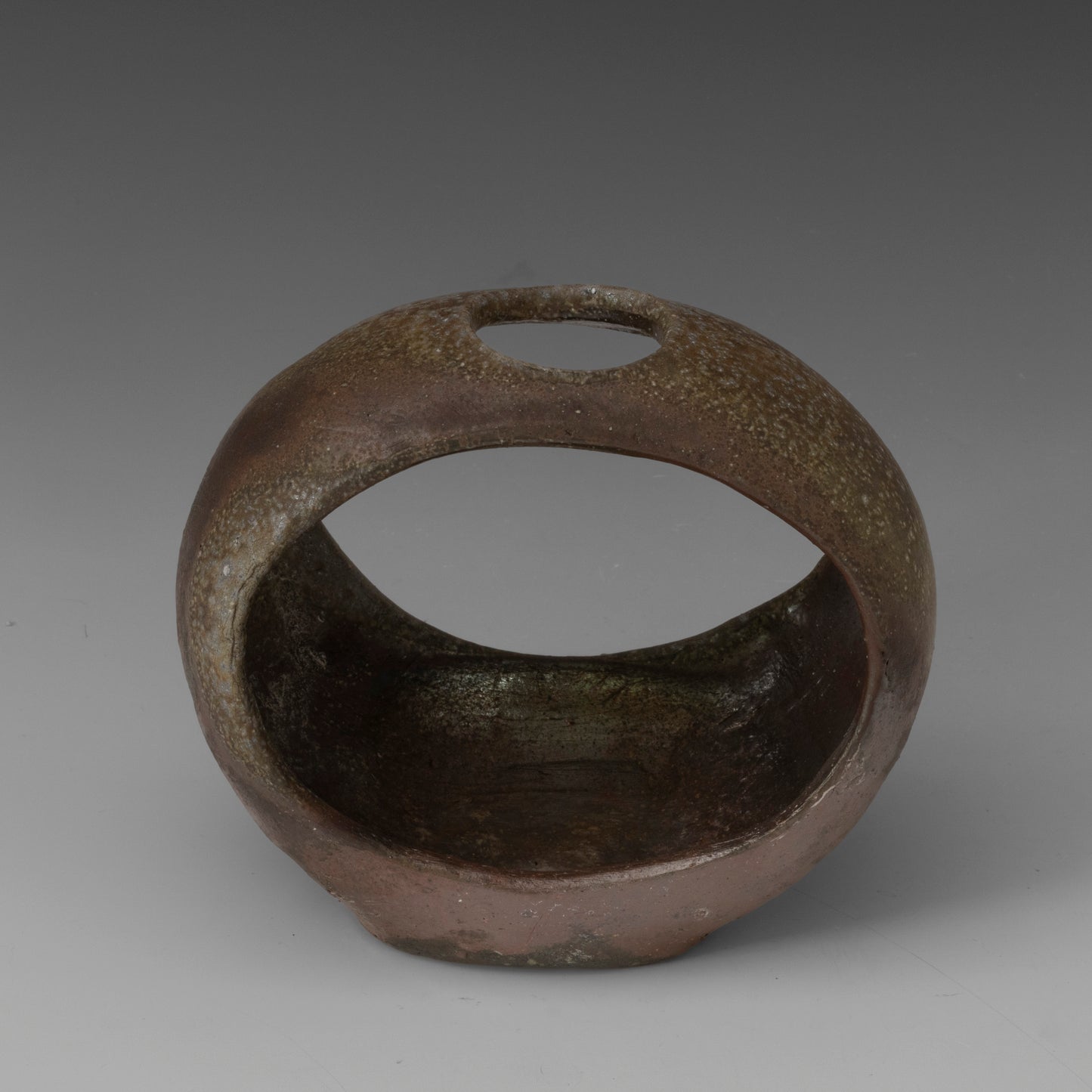 (#31) Small Aperture Vase
