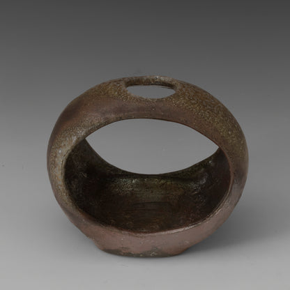 (#31) Small Aperture Vase