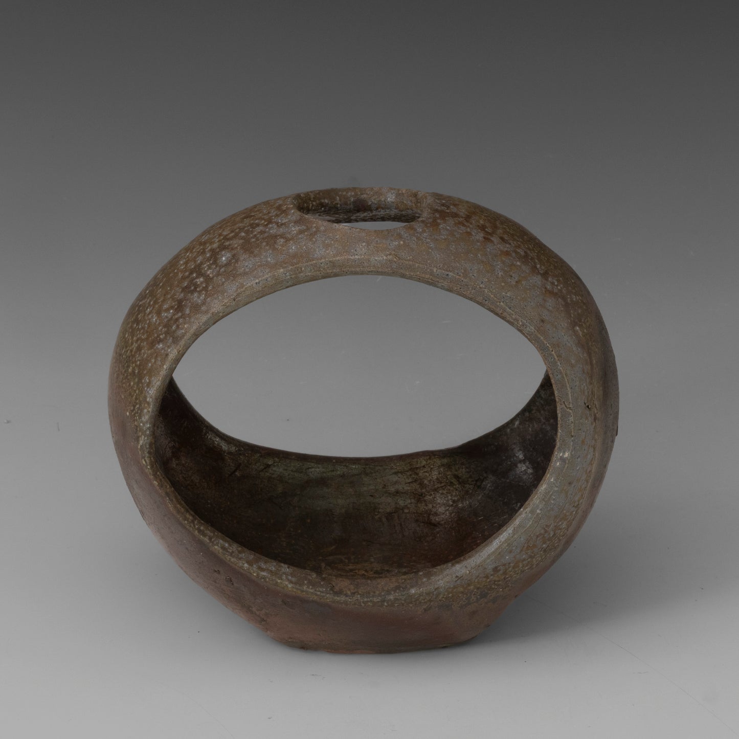 (#31) Small Aperture Vase