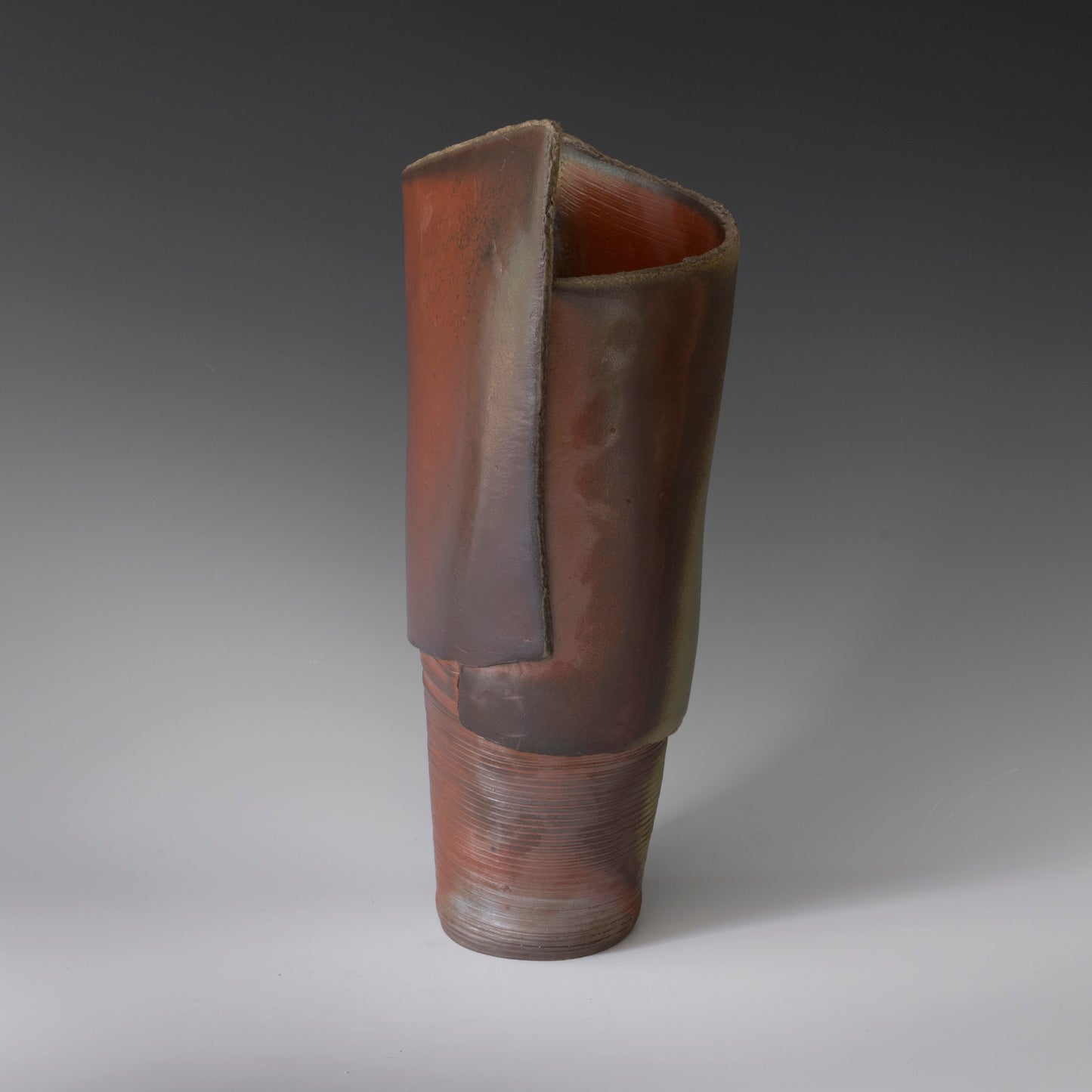 (#08) Shield Vase