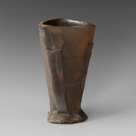 (#05) Tricorn Vase