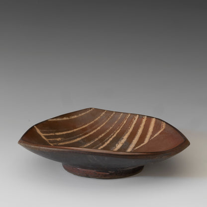 Tricorn Shallow Bowl 1